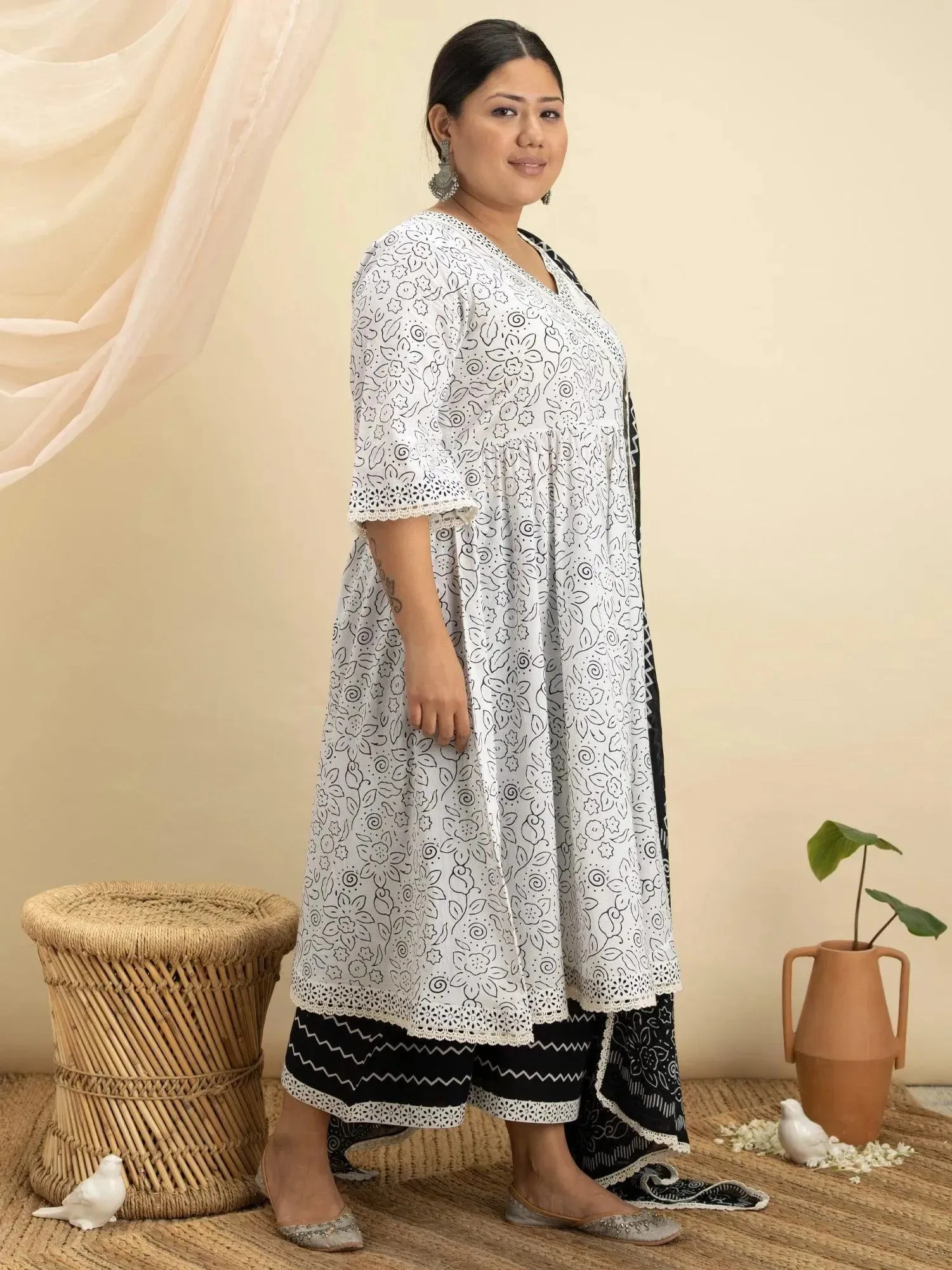 Plus Size Off-White Printed Cotton Anarkali Kurta With Palazzos & Dupatta