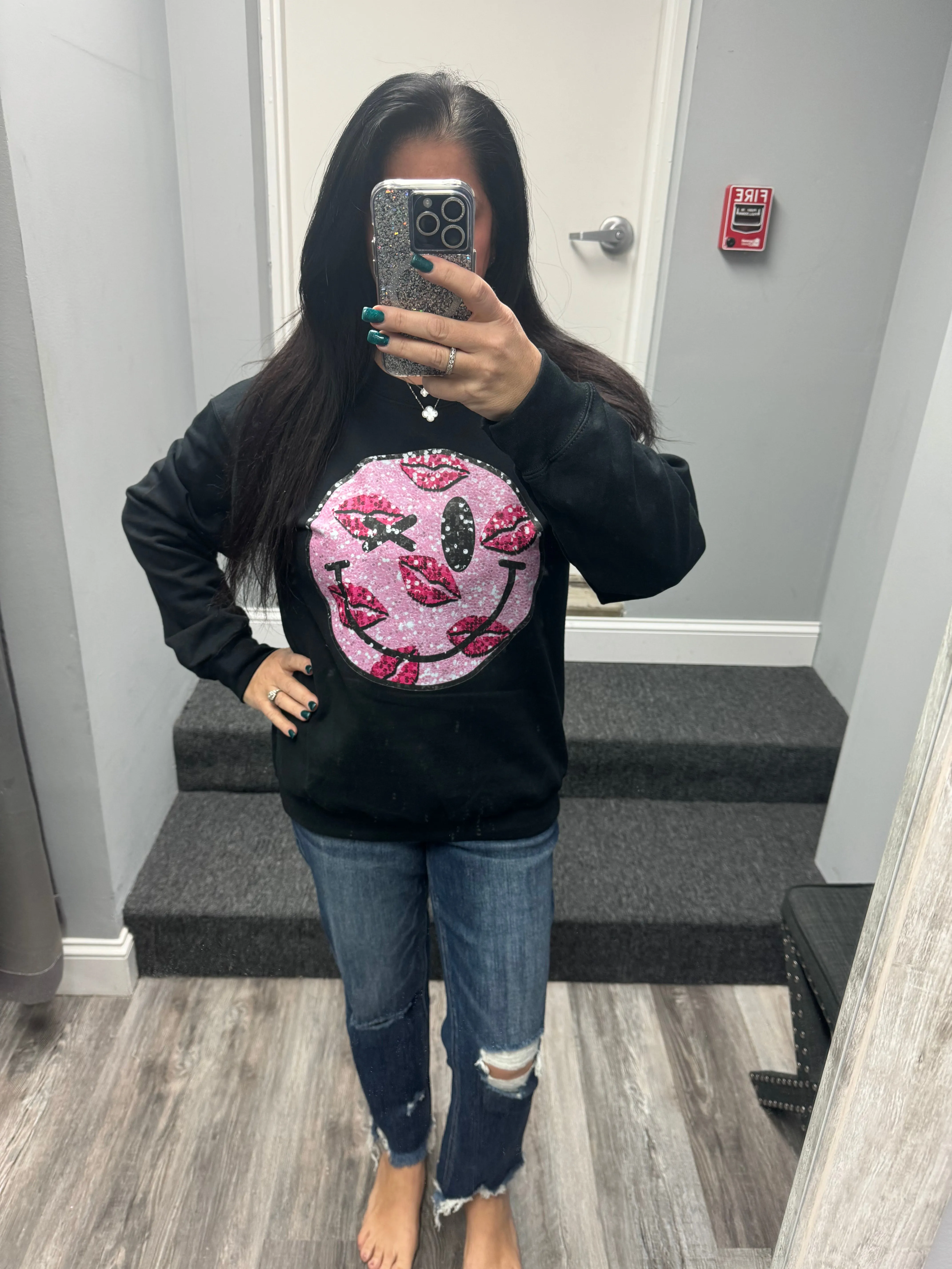 VALENTINES DAY FLEECE GRAPHIC SWEATSHIRT- BLACK