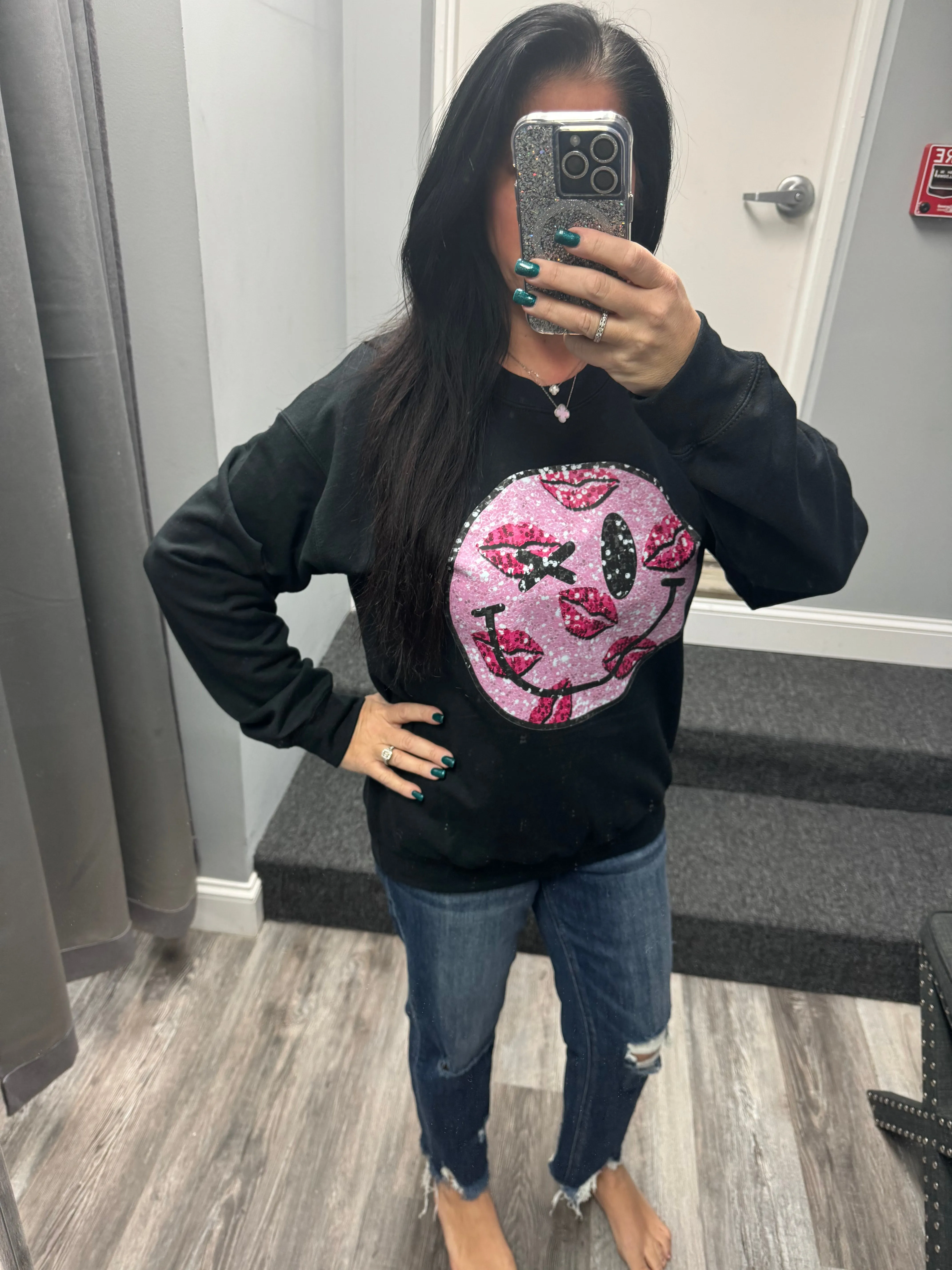 VALENTINES DAY FLEECE GRAPHIC SWEATSHIRT- BLACK